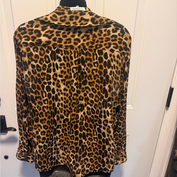 Express Leopard Print Blouse - Picture 3 of 7